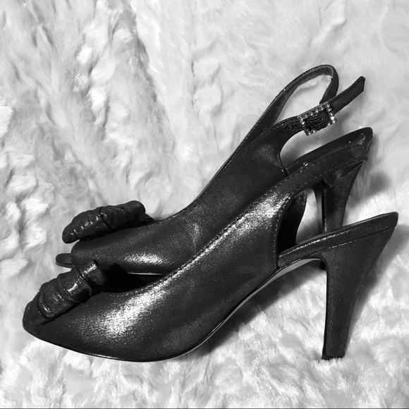 MOOTSIES TOOTSIES PEWTER SHIMMER PEEP TOE BOW SLINGBACK - Picture 5 of 8
